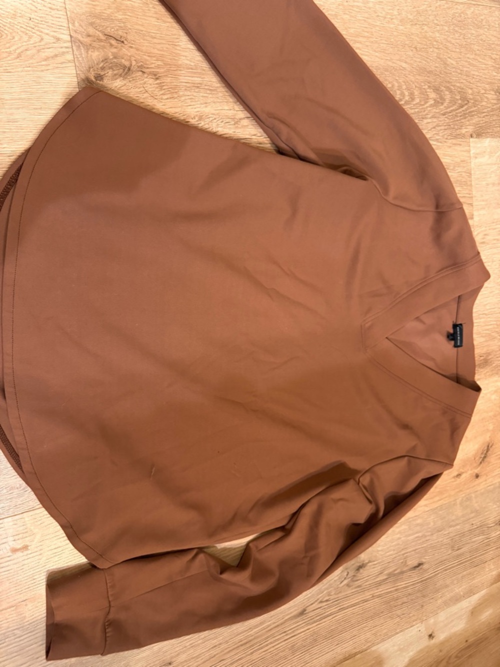 Buckle Black Rust Brown V-Neck Long Sleeve Top